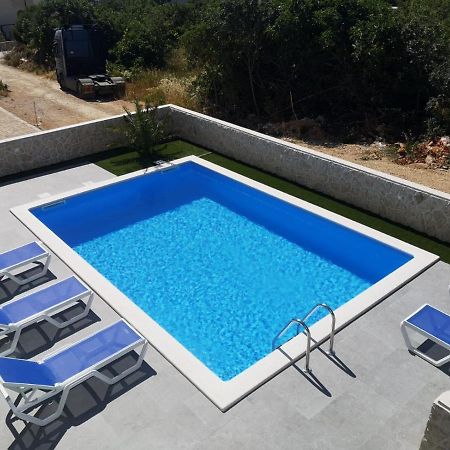 Villa Mateo Новалья Экстерьер фото
